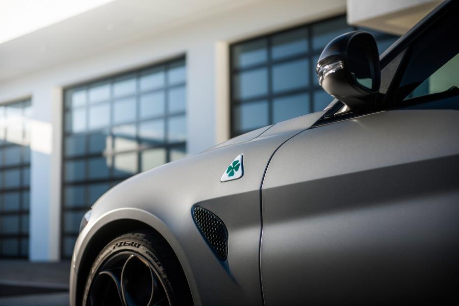 Детали экстерьера Alfa Romeo Giulia Quadrifoglio NRING (952) 2019 года  (NA) (фото 24 из 31)